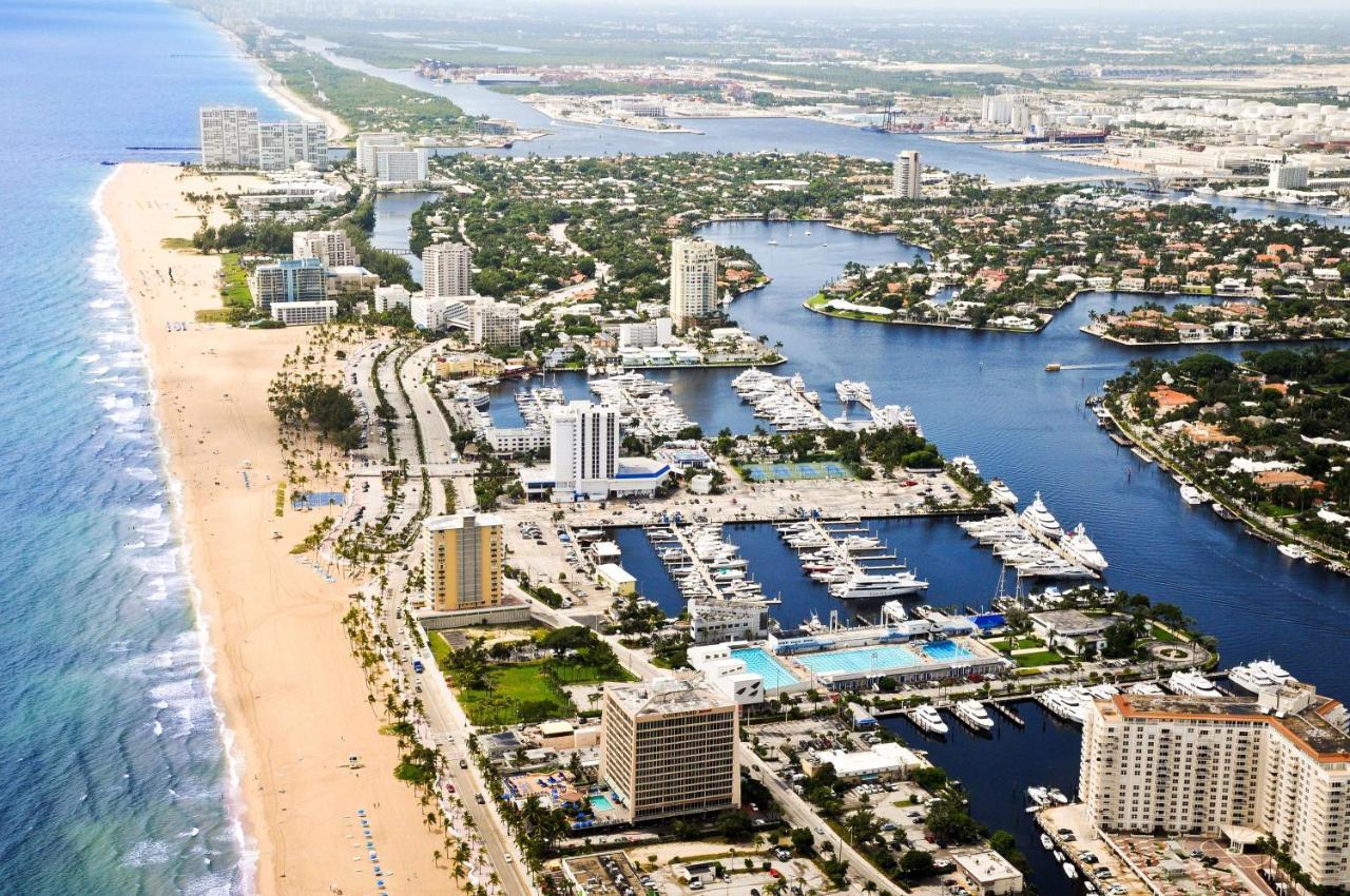 Bahia Mar Fort Lauderdale Beach - Doubletree By Hilton Hotel Exterior photo