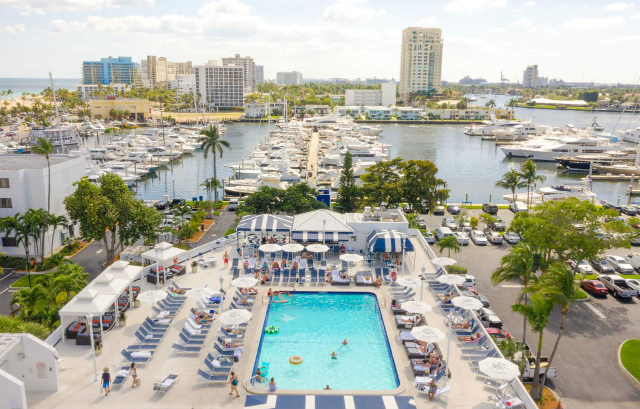 Bahia Mar Fort Lauderdale Beach - Doubletree By Hilton Hotel Exterior photo